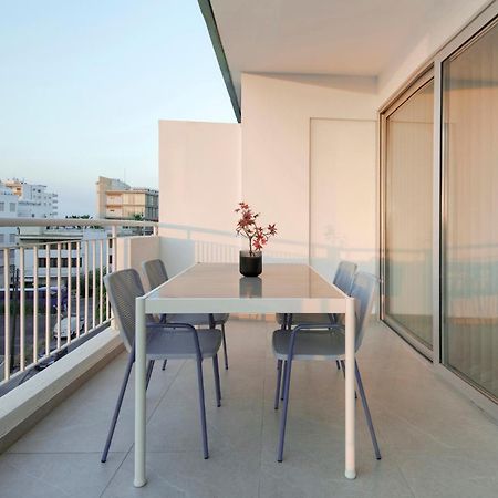 Amazing Two Bedroom Apartment Larnaca Luaran gambar