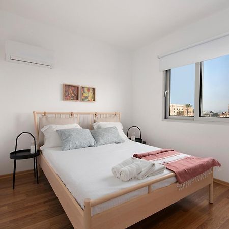 Amazing Two Bedroom Apartment Larnaca Luaran gambar