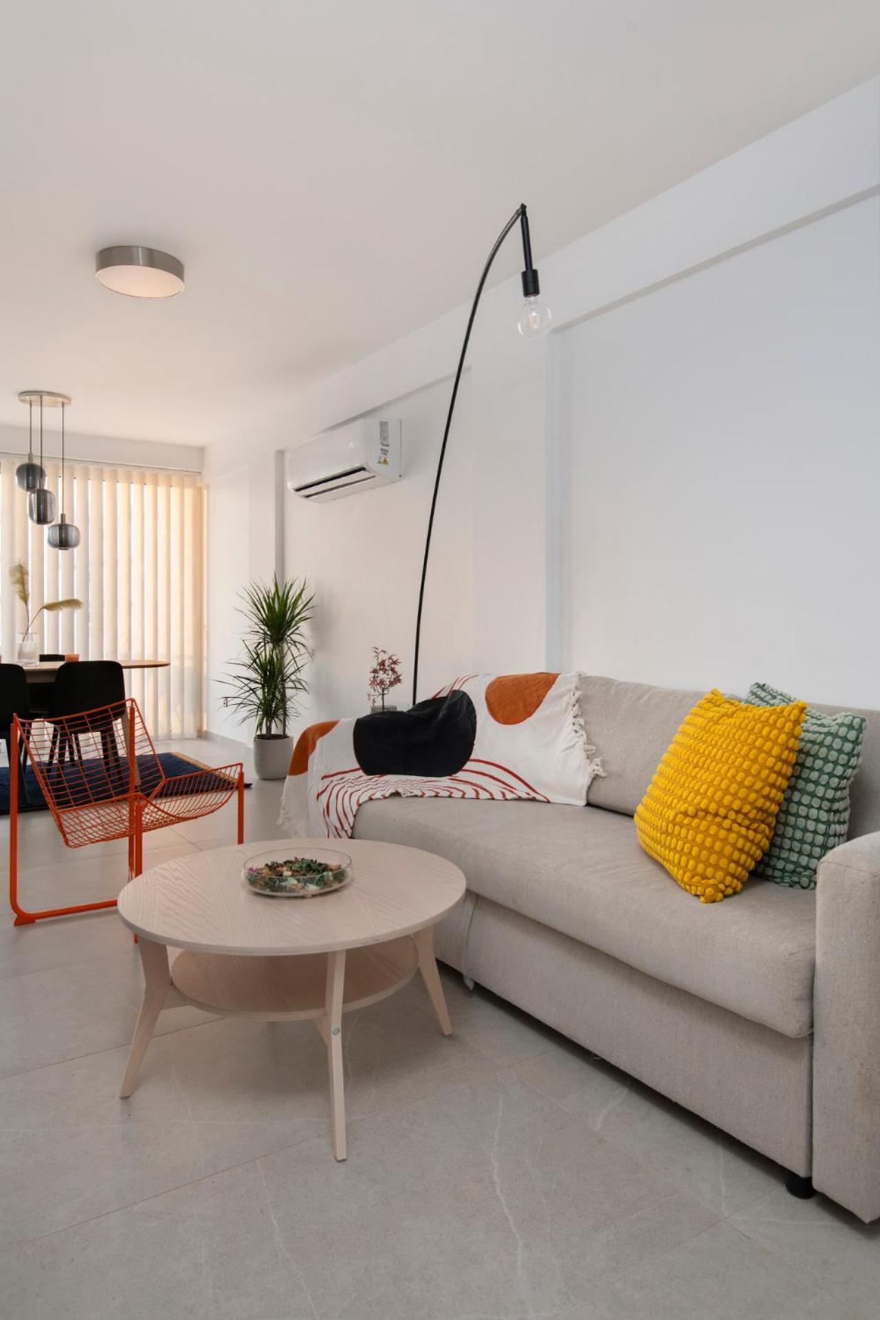 Amazing Two Bedroom Apartment Larnaca Luaran gambar